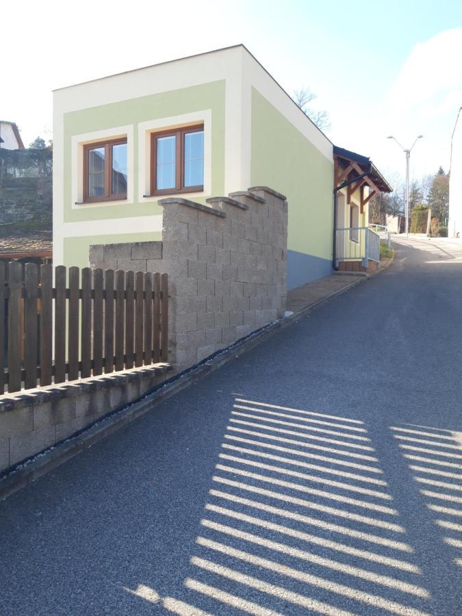 Apartman Plasy Exterior foto